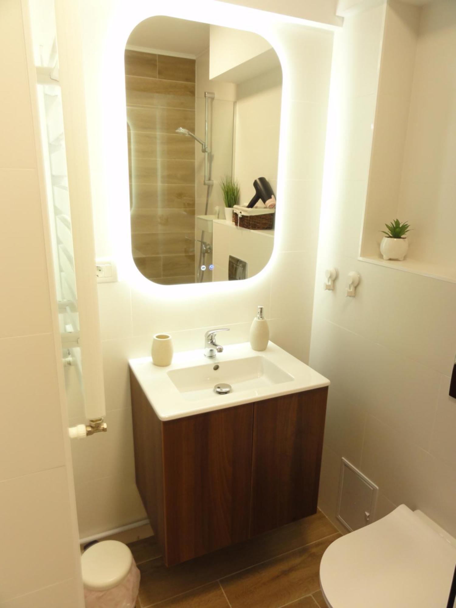 Central Luxury Apartment Iasi Eksteriør billede