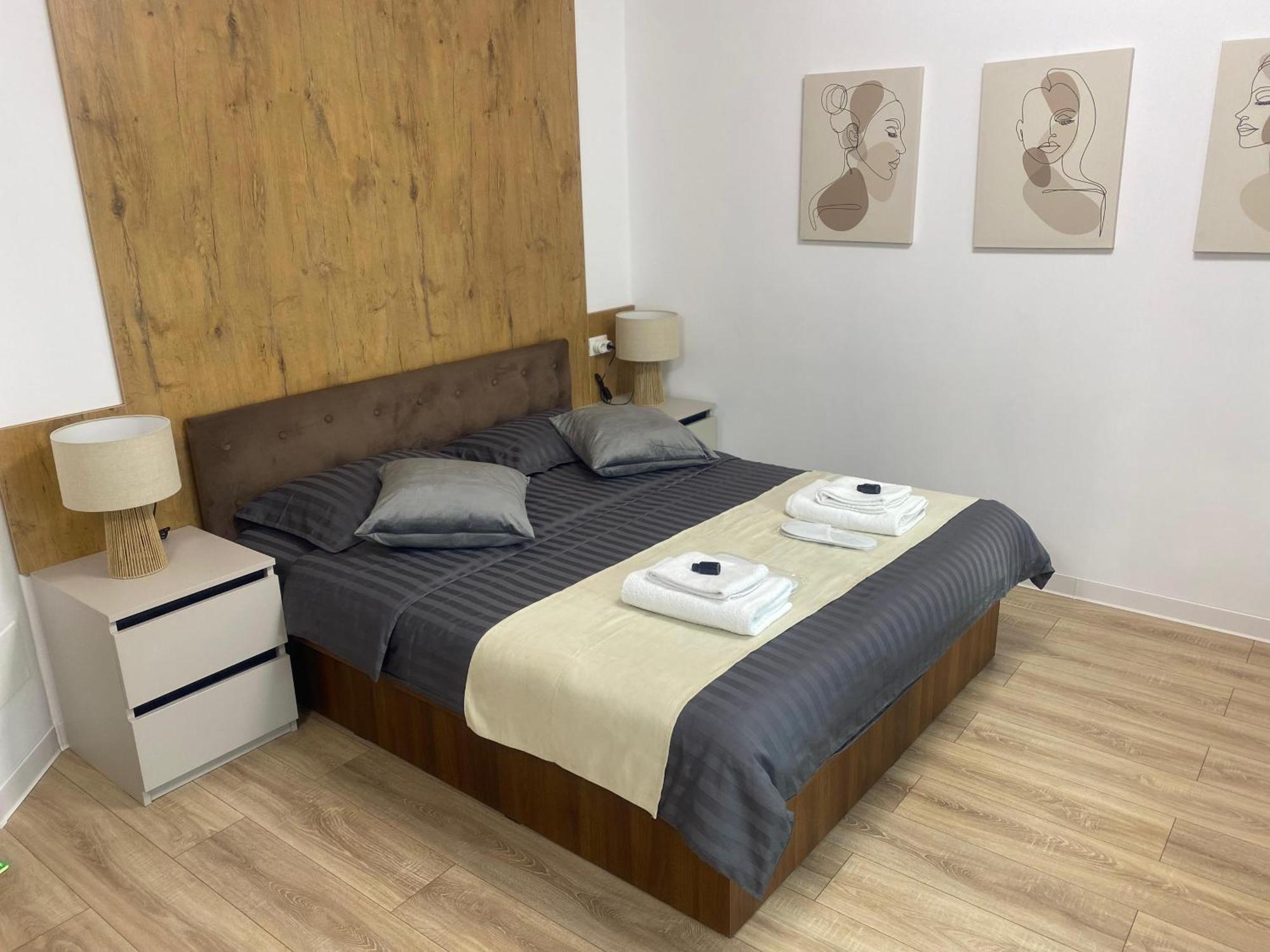 Central Luxury Apartment Iasi Eksteriør billede